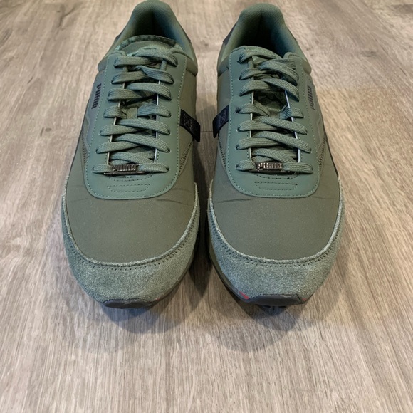 Men’s size US 13 - Puma Future Rider x Porsche 911 Type 930 3.0 L - Picture 5 of 11